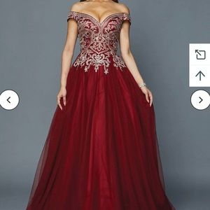 Gorgeous  - Off-Shoulder Long Dress